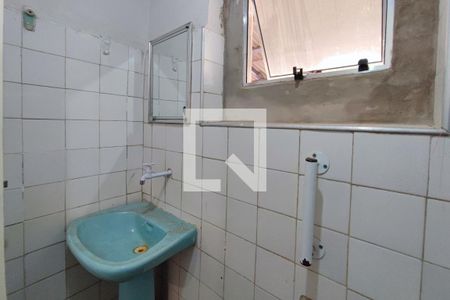 Casa à venda com 340m², 5 quartos e 3 vagas Casa à venda com 340m², 5 quartos e 3 vagasEdícula - Banheiro