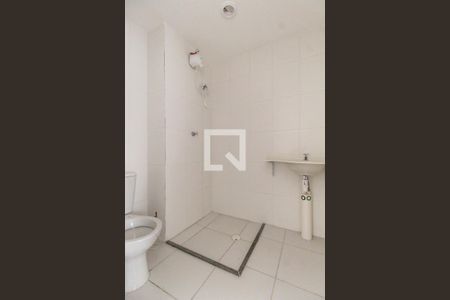 Banheiro de apartamento para alugar com 1 quarto, 27m² em Jardim Helena, São Paulo