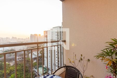 Sacada de apartamento à venda com 3 quartos, 70m² em Continental, Osasco