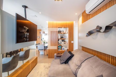 Sala de TV de apartamento à venda com 2 quartos, 77m² em Centro, Osasco