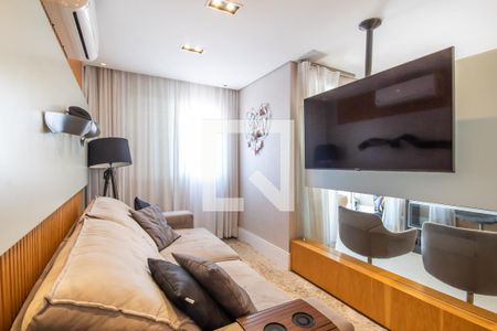 Sala de TV de apartamento à venda com 2 quartos, 77m² em Centro, Osasco