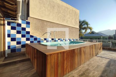 Casa de condomínio à venda com 100m², 3 quartos e 2 vagas Casa de condomínio à venda com 100m², 3 quartos e 2 vagas3º Pav - Area de Lazer