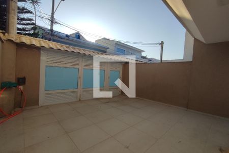 Casa de condomínio à venda com 100m², 3 quartos e 2 vagas Casa de condomínio à venda com 100m², 3 quartos e 2 vagas1º Pav - Area Externa