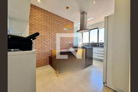 Apartamento à venda com 3 quartos, 165m² em Itaim Bibi, São Paulo