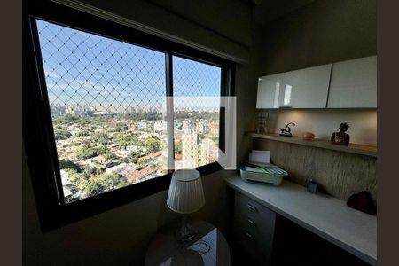 Apartamento à venda com 3 quartos, 165m² em Itaim Bibi, São Paulo