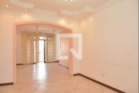 Sala de casa à venda com 3 quartos, 190m² em Vila Aquilino, Santo André