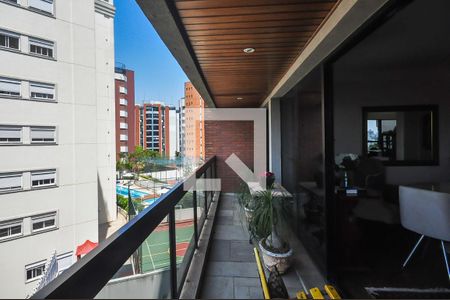 Varanda de apartamento à venda com 4 quartos, 190m² em Vila Sonia, São Paulo