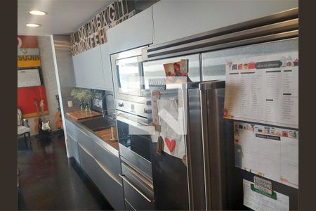 Apartamento à venda com 2 quartos, 135m² em Itaim Bibi, São Paulo