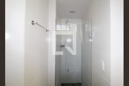 Banheiro Quarto 1 de apartamento para alugar com 3 quartos, 80m² em Floresta, Belo Horizonte