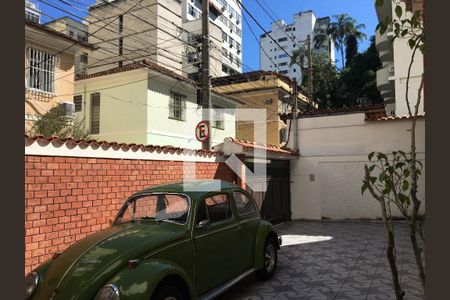 Casa à venda com 5 quartos, 318m² em Charitas, Niterói