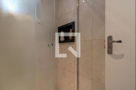 banheiro social_2 de apartamento à venda com 3 quartos, 70m² em Vila Santo Estefano, São Paulo