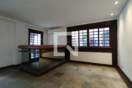 Sala de casa à venda com 4 quartos, 1100m² em Freguesia (jacarepaguá), Rio de Janeiro