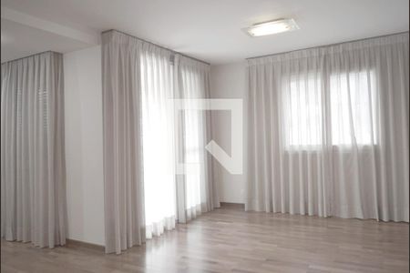 Sala de apartamento à venda com 3 quartos, 130m² em Pinheiros, São Paulo