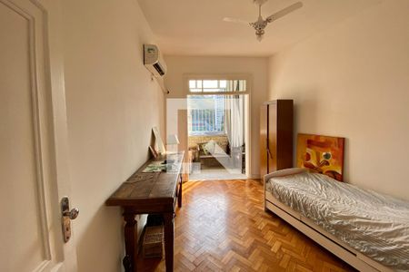 Quarto 1 de apartamento para alugar com 2 quartos, 110m² em Laranjeiras, Rio de Janeiro