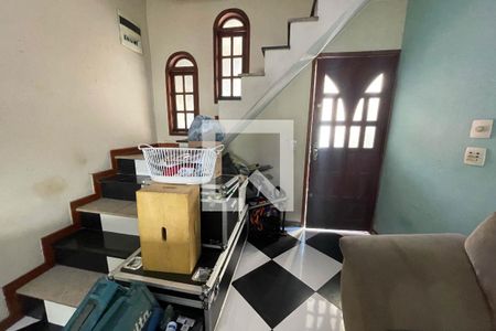 Sala de casa para alugar com 2 quartos, 100m² em Jardim Olavo Bilac, Duque de Caxias