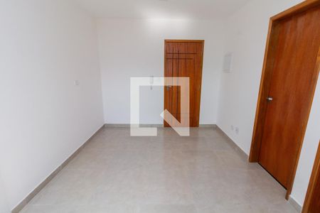 Sala e Cozinha de apartamento para alugar com 2 quartos, 37m² em Vila Ré, São Paulo