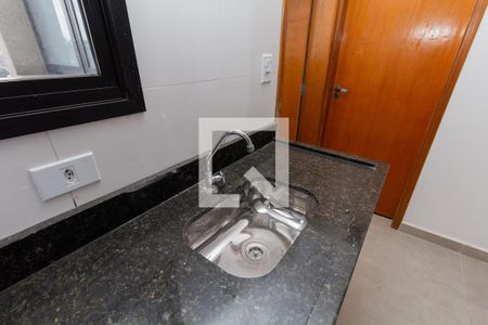 Sala e Cozinha de apartamento para alugar com 2 quartos, 37m² em Vila Ré, São Paulo