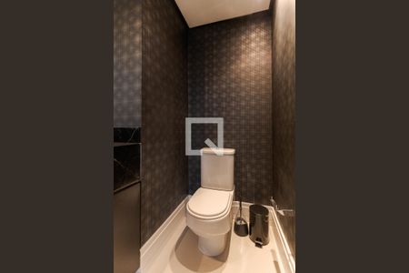 Lavabo de apartamento para alugar com 1 quarto, 66m² em Três Figueiras, Porto Alegre