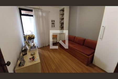 Apartamento à venda com 4 quartos, 147m² em Icaraí, Niterói