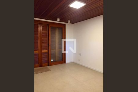 Casa à venda com 3 quartos, 286m² em Itaipu, Niterói