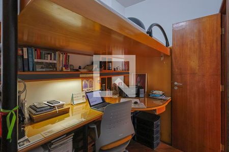 Escritório de apartamento à venda com 3 quartos, 80m² em Santo Agostinho, Belo Horizonte