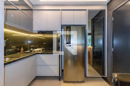 Cozinha de apartamento para alugar com 1 quarto, 30m² em Itaim Bibi, São Paulo