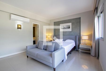 Quarto sala de kitnet/studio para alugar com 1 quarto, 45m² em Barra da Tijuca, Rio de Janeiro