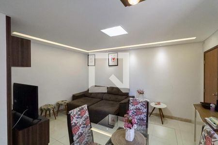 Apartamento à venda com 75m², 2 quartos e 2 vagasSala