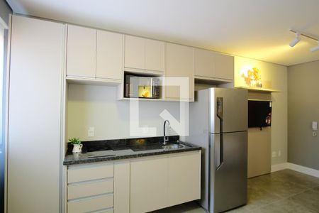 Cozinha de kitnet/studio para alugar com 1 quarto, 25m² em Vila Gomes Cardim, São Paulo