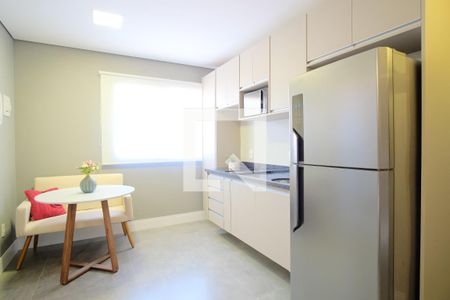 Cozinha de kitnet/studio para alugar com 1 quarto, 25m² em Vila Gomes Cardim, São Paulo