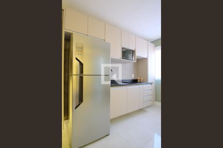 Cozinha de kitnet/studio para alugar com 1 quarto, 25m² em Vila Gomes Cardim, São Paulo