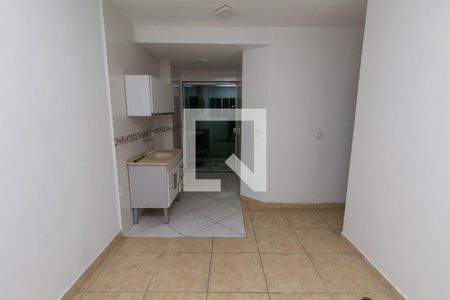 Sala e Cozinha de apartamento para alugar com 2 quartos, 42m² em Parque Cisper, São Paulo