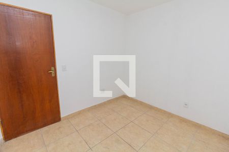 Quarto 1 de apartamento para alugar com 2 quartos, 42m² em Parque Cisper, São Paulo