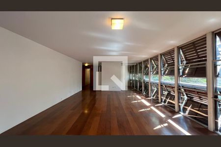 Sala de apartamento à venda com 3 quartos, 310m² em Cerqueira César, São Paulo