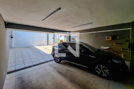 garagem de casa à venda com 4 quartos, 246m² em Ipiranga, São Paulo