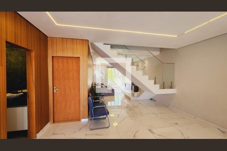 Sala de casa de condomínio à venda com 4 quartos, 283m² em Jardim Samambaia, Jundiaí