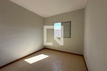 Dormitório 01 de apartamento para alugar com 2 quartos, 53m² em Jardim Palma Travassos, Ribeirão Preto