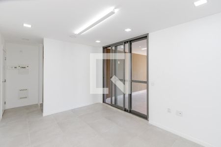 Apartamento para alugar com 77m², 2 quartos e 1 vagaSala