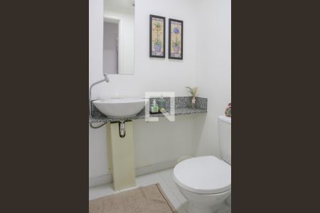 Lavabo de apartamento à venda com 2 quartos, 60m² em Vila Anastácio, São Paulo