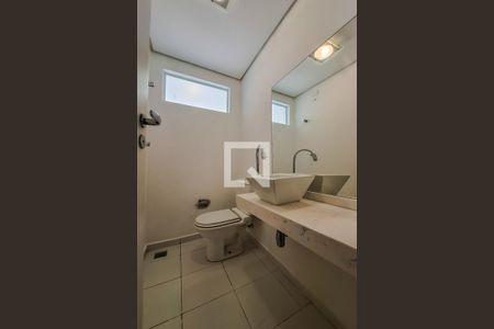 lavabo de casa para alugar com 2 quartos, 100m² em Vila Mariana, São Paulo