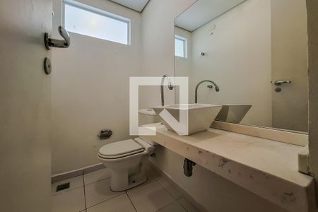 lavabo de casa para alugar com 2 quartos, 100m² em Vila Mariana, São Paulo