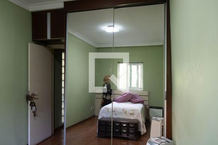 Quarto 1 de casa à venda com 2 quartos, 240m² em Carlos Prates, Belo Horizonte