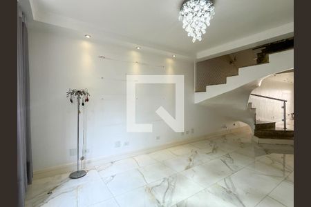 Sala de estar de casa à venda com 3 quartos, 350m² em Vila Pereira Barreto, São Paulo