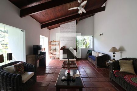 Sala de casa para alugar com 4 quartos, 350m² em Jardim Acapulco, Guarujá