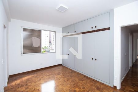 Suíte de apartamento para alugar com 4 quartos, 190m² em Funcionários, Belo Horizonte