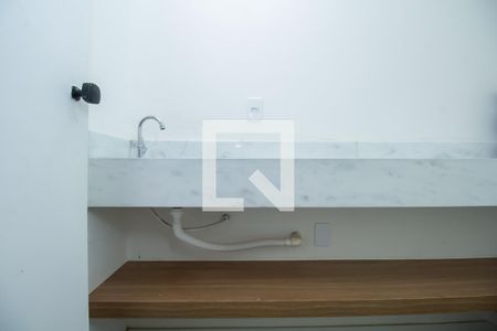 Lavabo de apartamento para alugar com 4 quartos, 190m² em Funcionários, Belo Horizonte