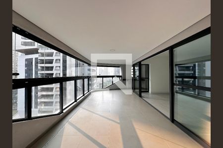 Varanda de apartamento à venda com 3 quartos, 162m² em Chácara Santo Antônio (zona Sul), São Paulo