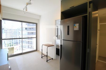 Sala/Cozinha de kitnet/studio para alugar com 1 quarto, 27m² em Vila Nova Conceição, São Paulo