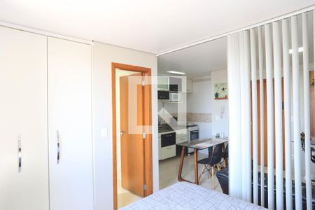 Quarto de kitnet/studio para alugar com 1 quarto, 45m² em Centro, Belo Horizonte