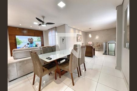 Sala de casa à venda com 4 quartos, 140m² em Padre Eustáquio, Belo Horizonte